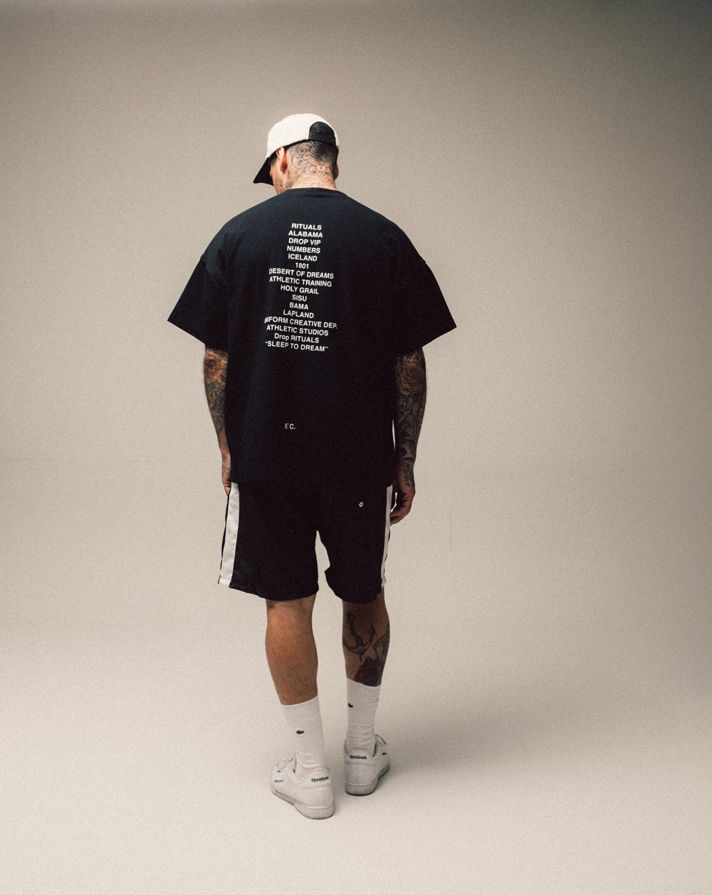 Sleep To Dream T-shirt Oversized E`C. - Black