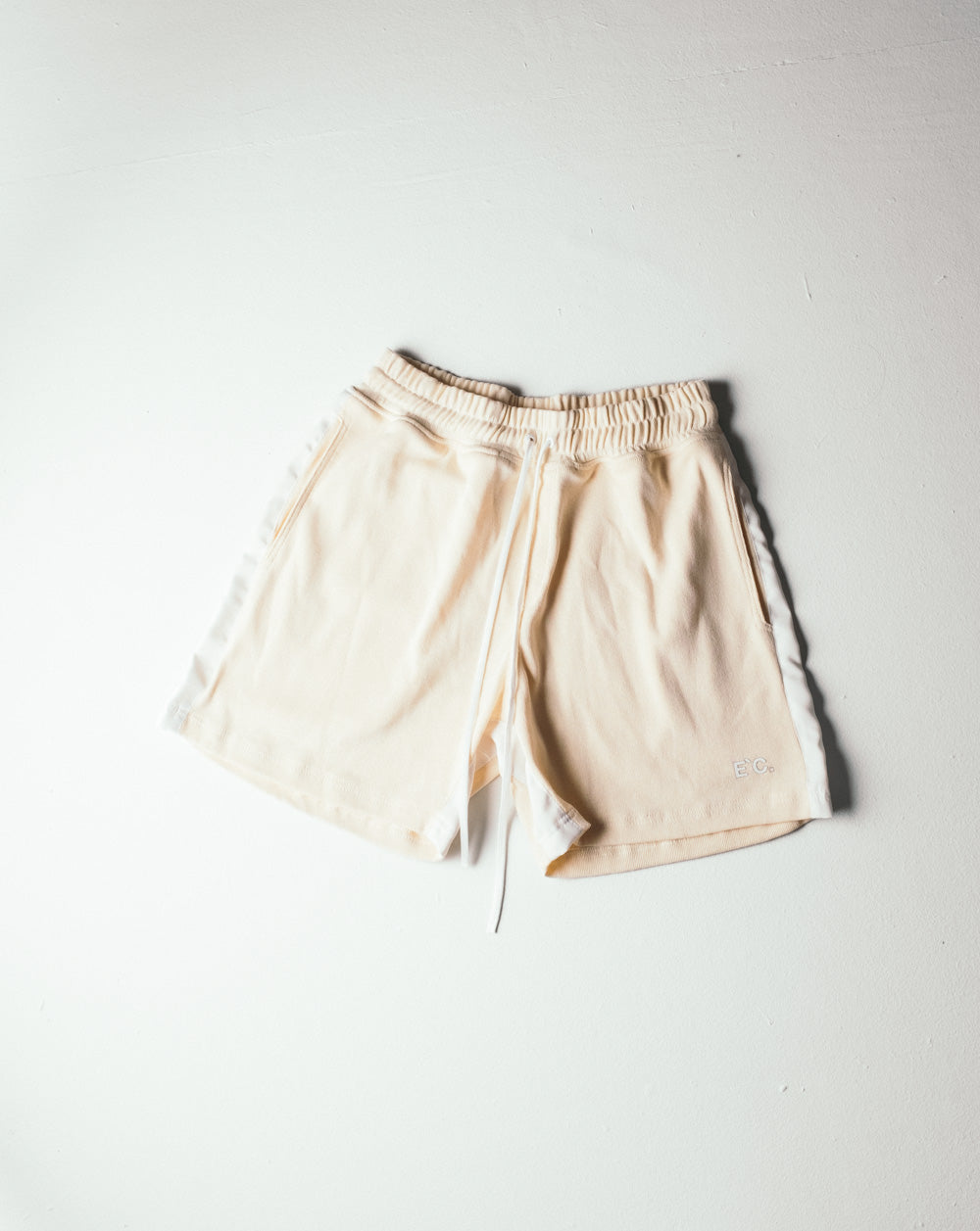 Sleep To Dream Shorts E`C. - Cream
