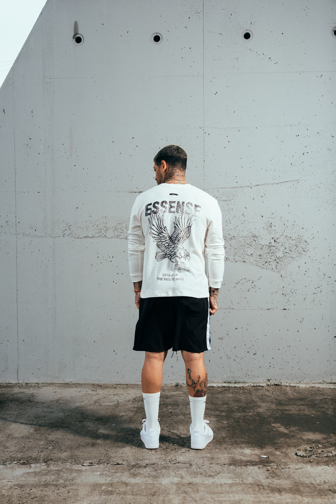 Camiseta Hawk Manga Longa Off E`C.