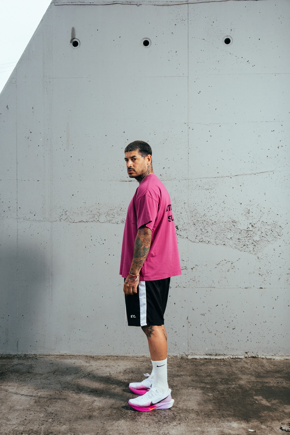 Camiseta Rosa Athle`tic. Studios