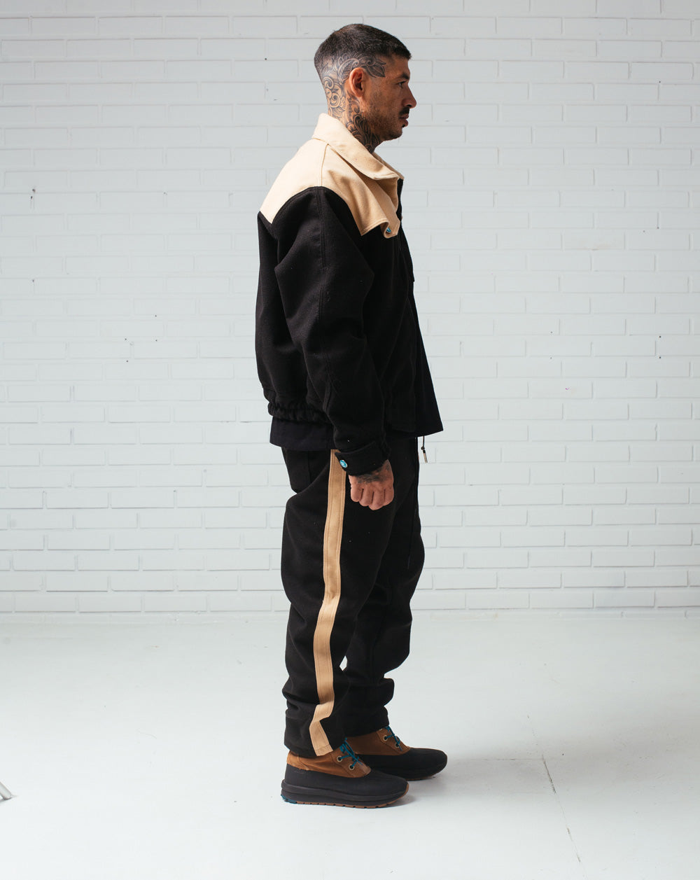 Jacket Yellowstone Black / Camel