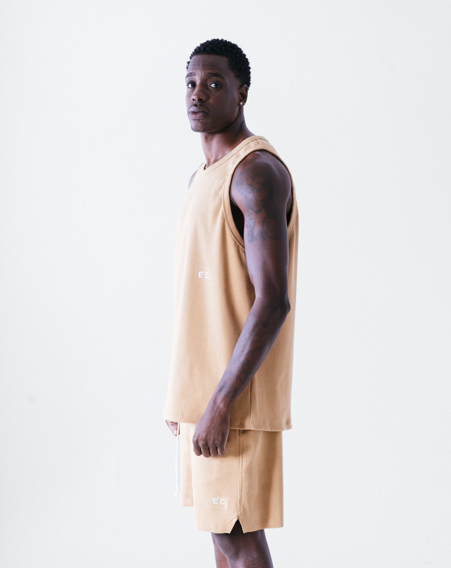 Esse`nc.ial Shorts - Camel