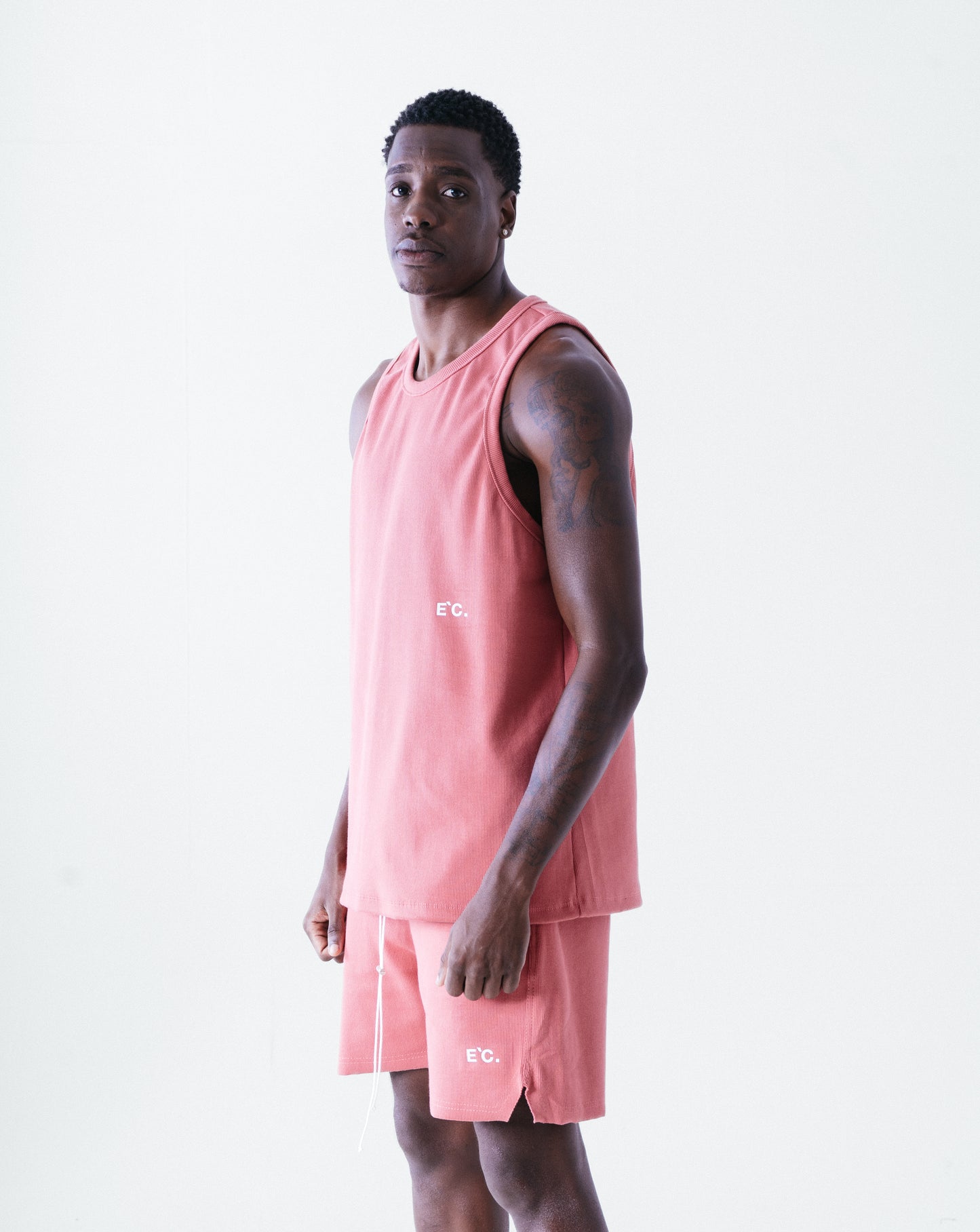 Esse`nc.ial Shorts - Rouge