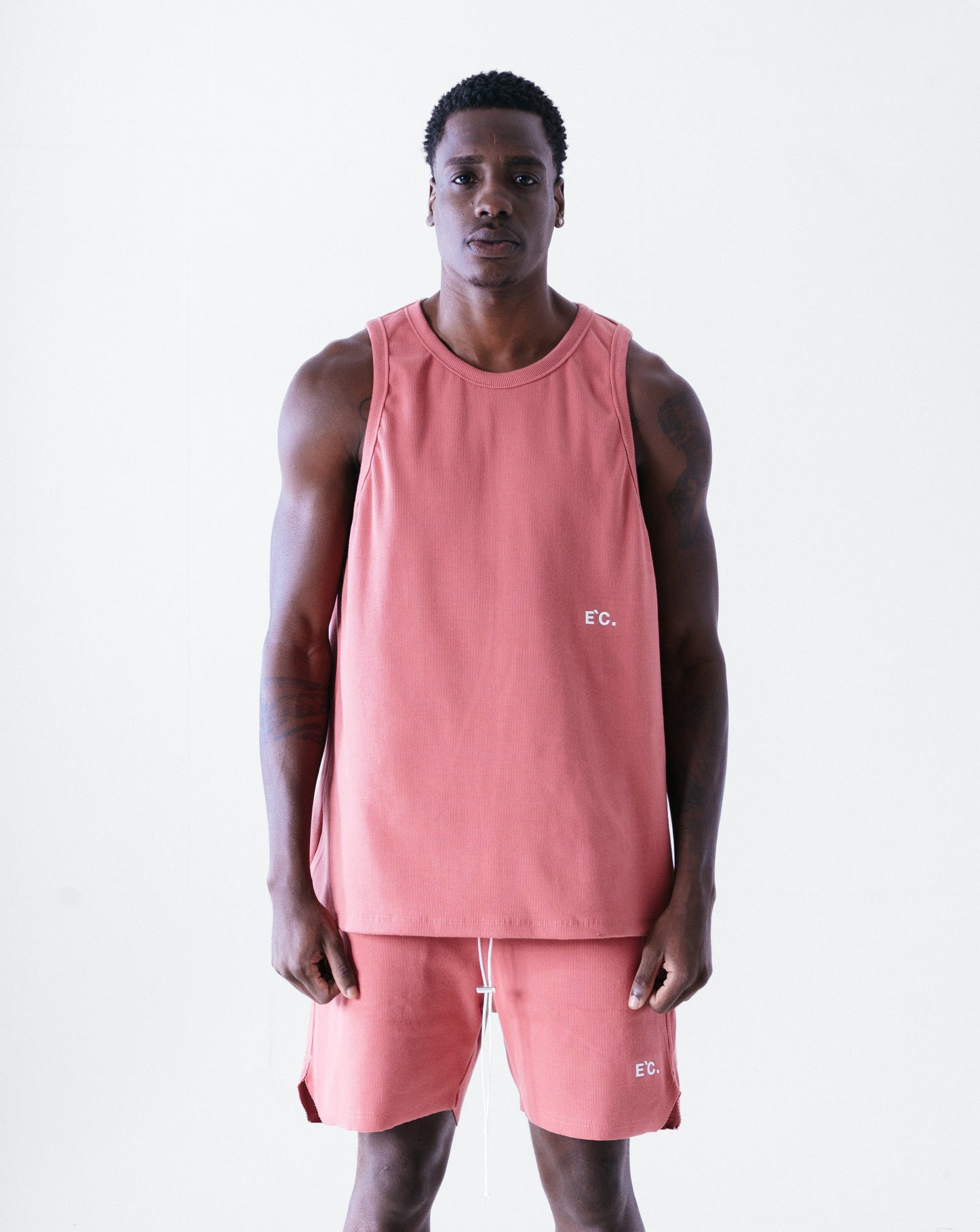 Esse`nc.ial Shorts - Rouge
