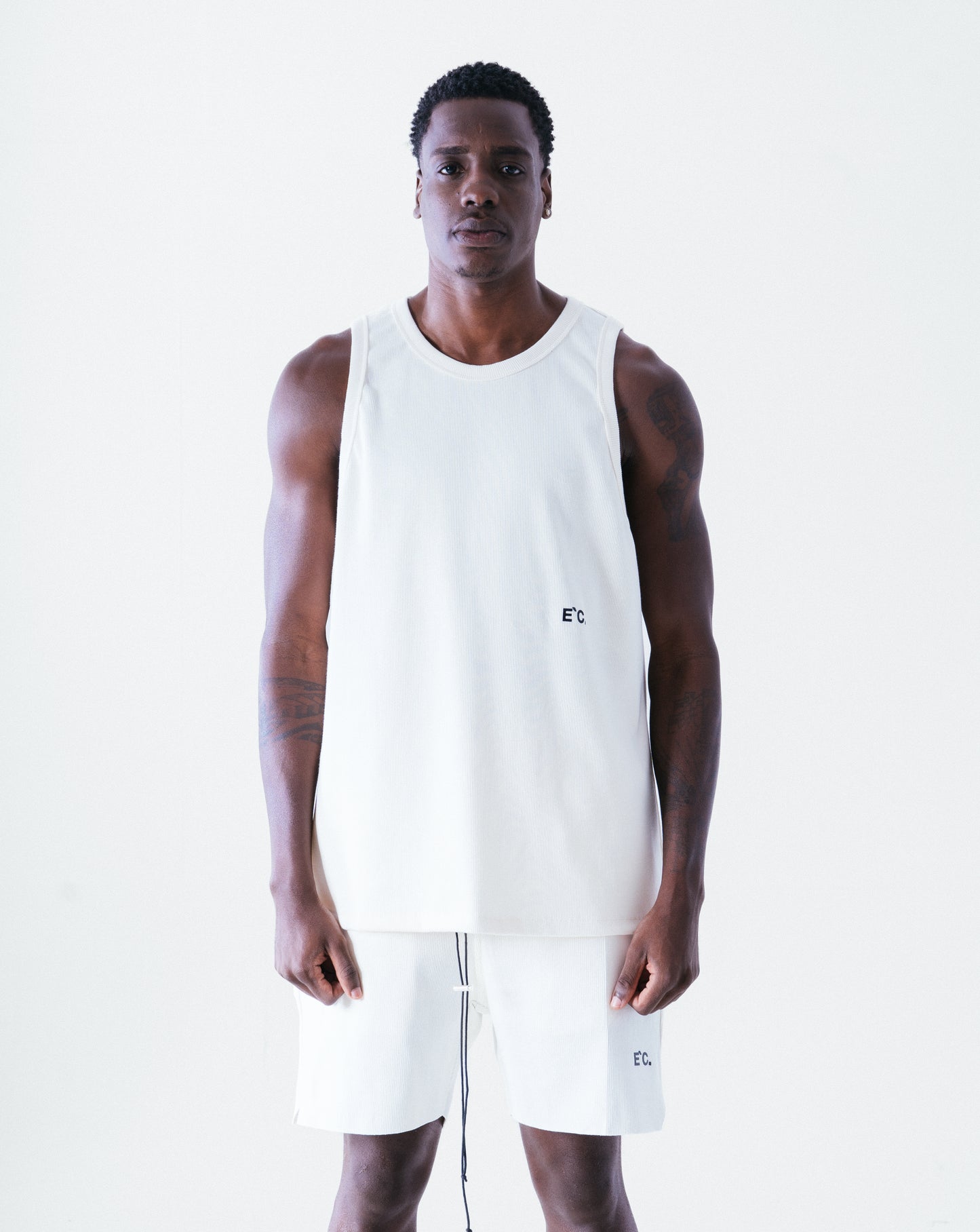 Esse`nc.ial Shorts - Off White