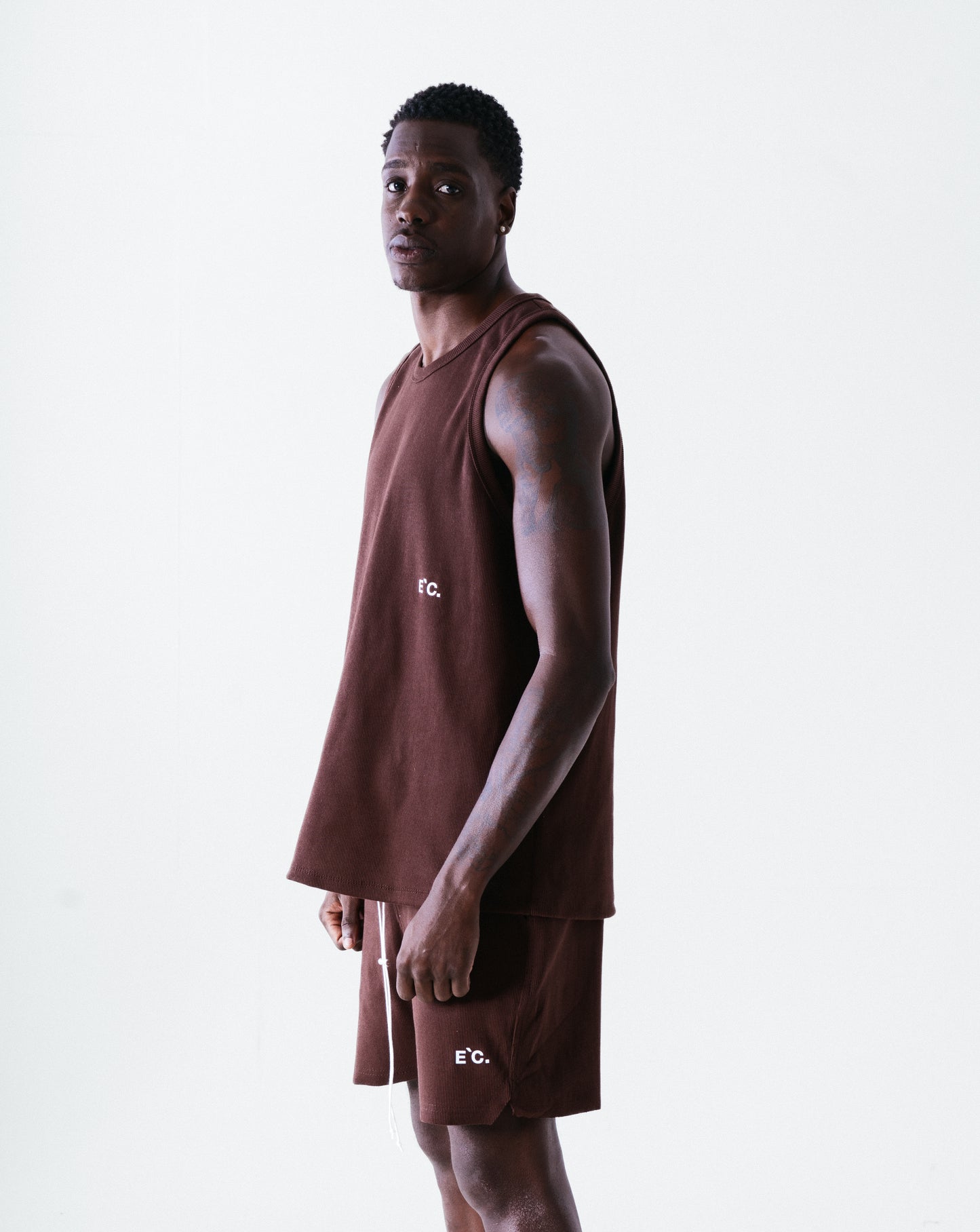 Esse`nc.ial Tank - Brown