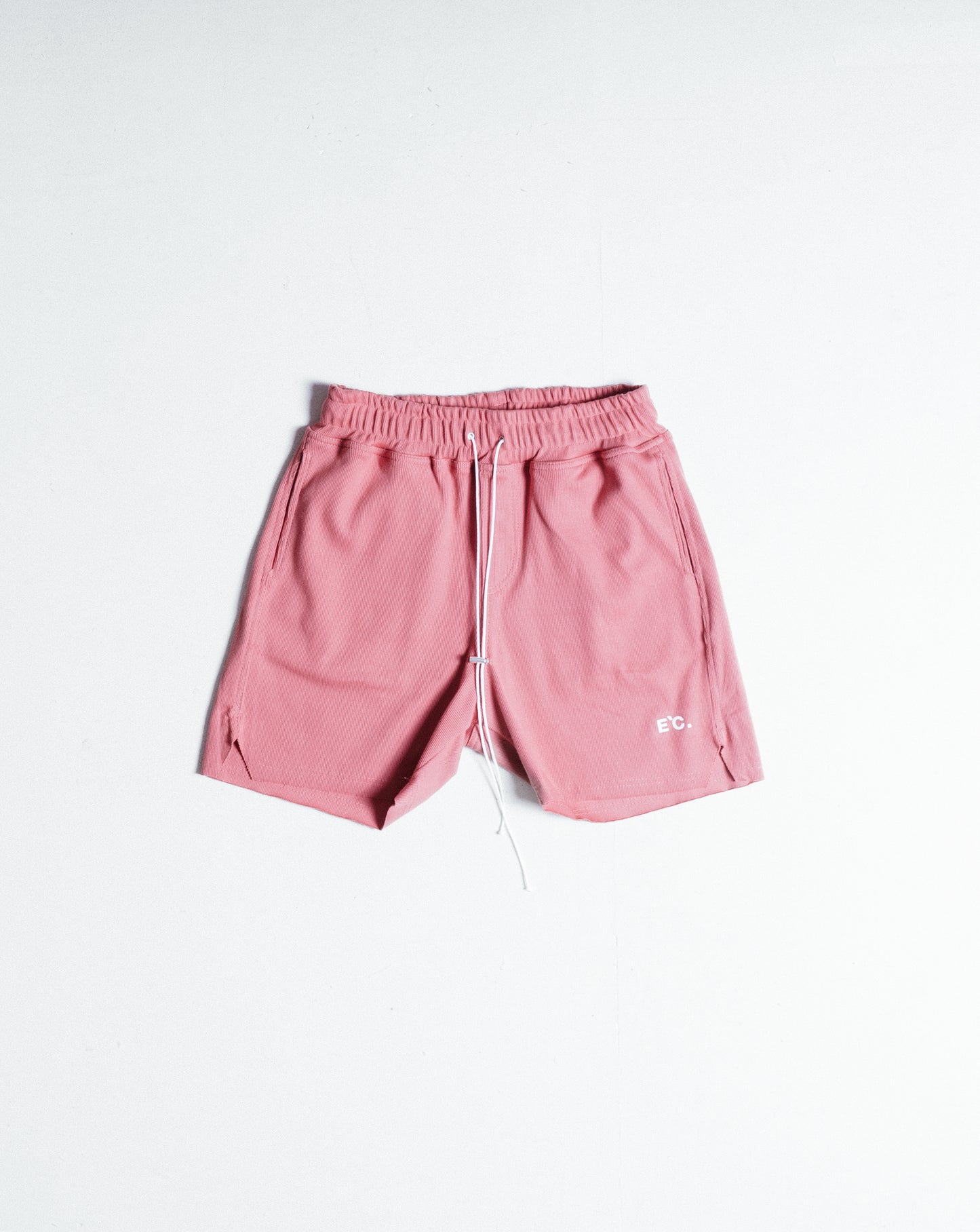 Esse`nc.ial Shorts - Rouge