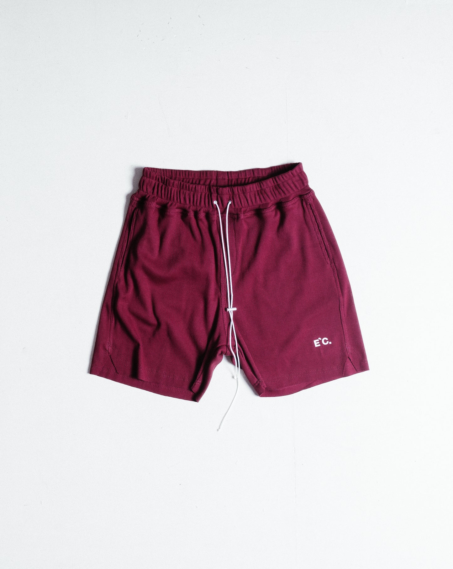 Esse`nc.ial Shorts - Bordeaux