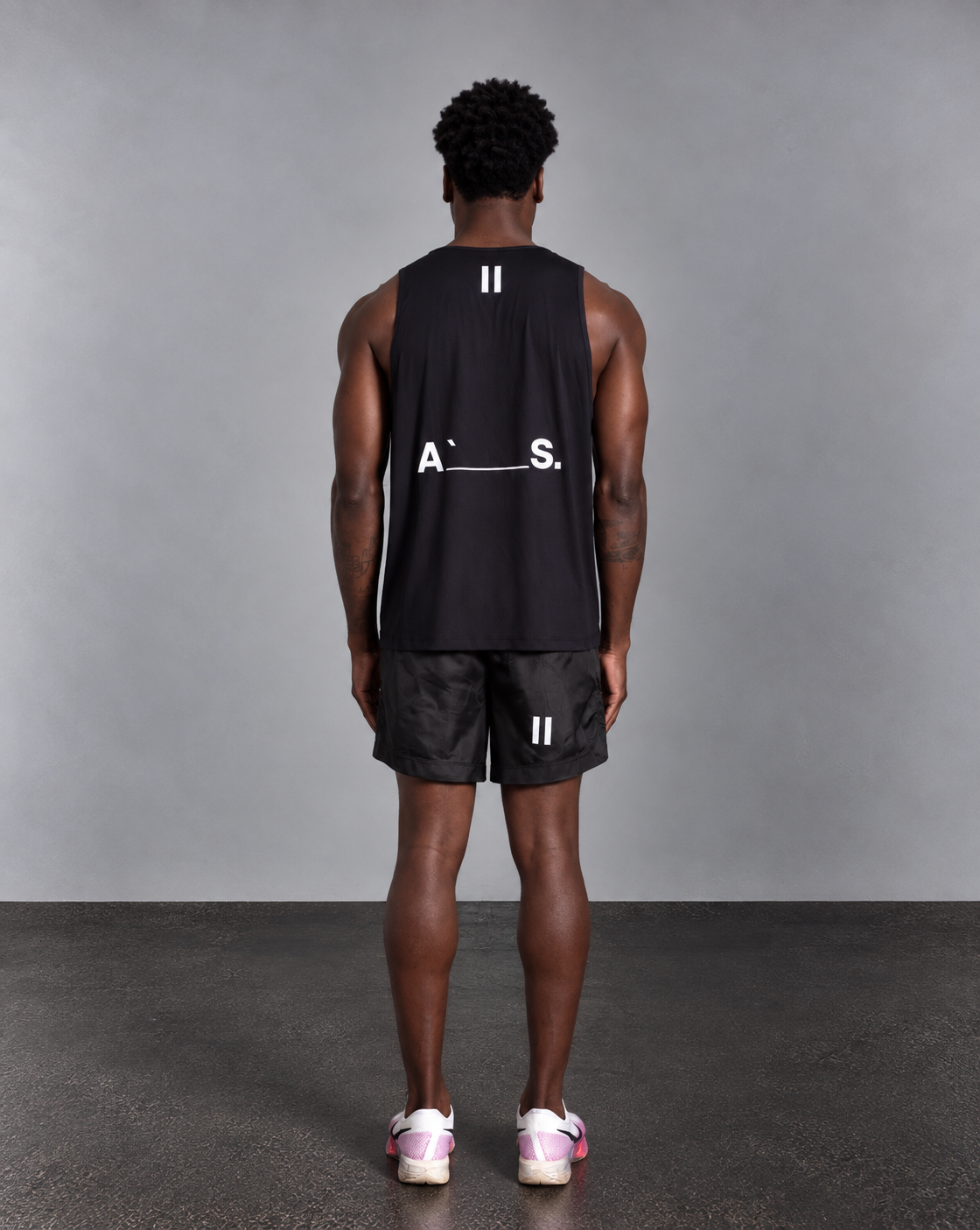 049 Ultra Light Short Black