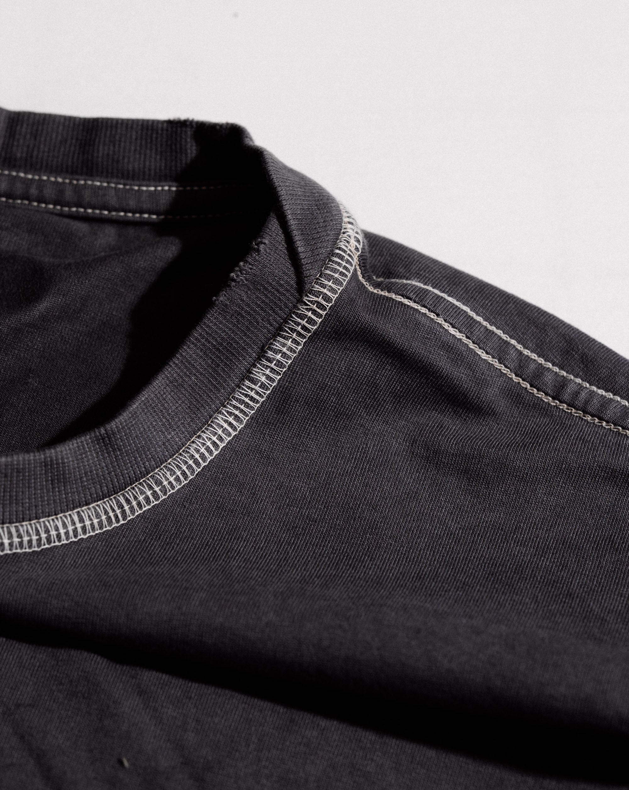 Tee E`C. Vintage Gray