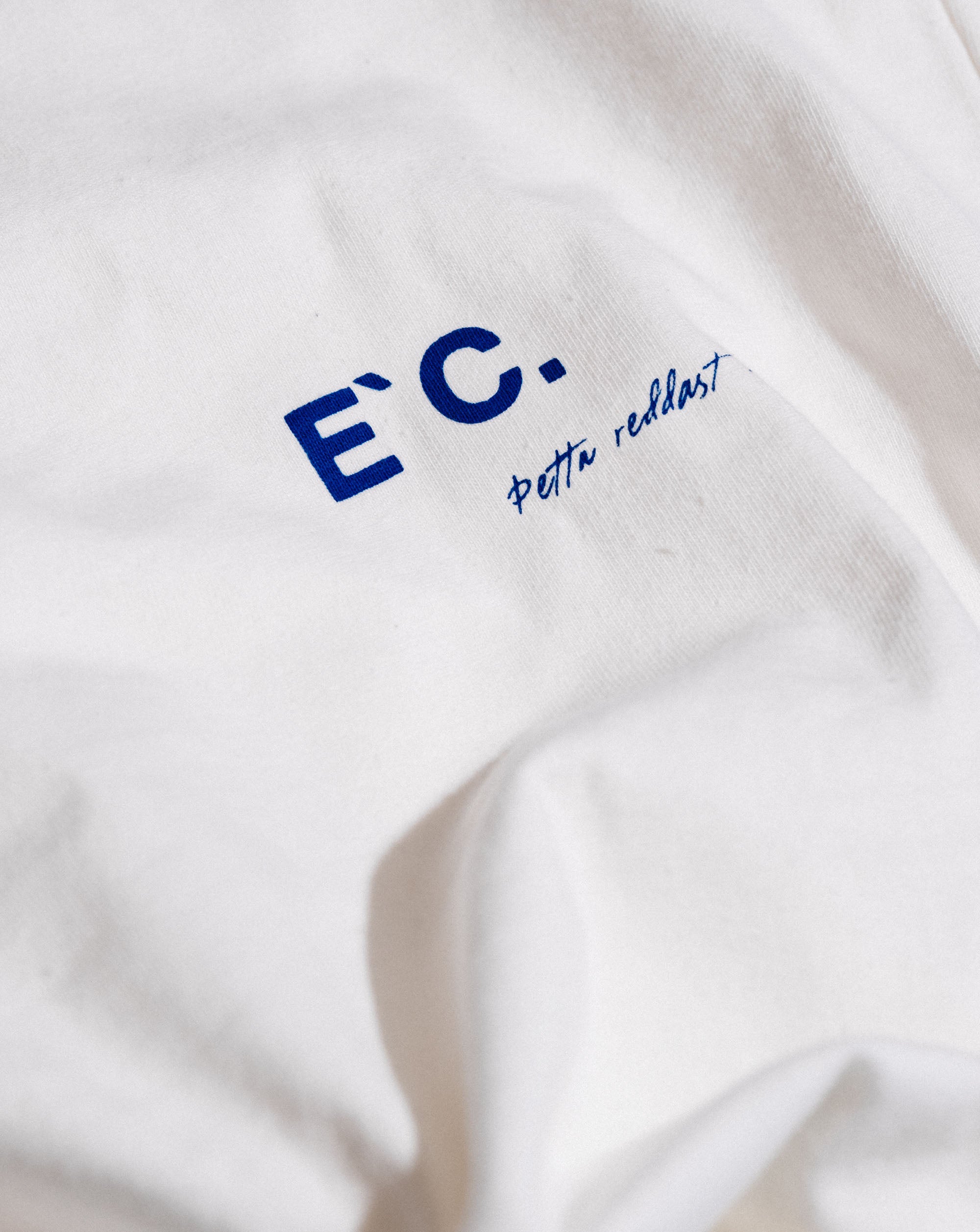 Over Tee E`C. Off White