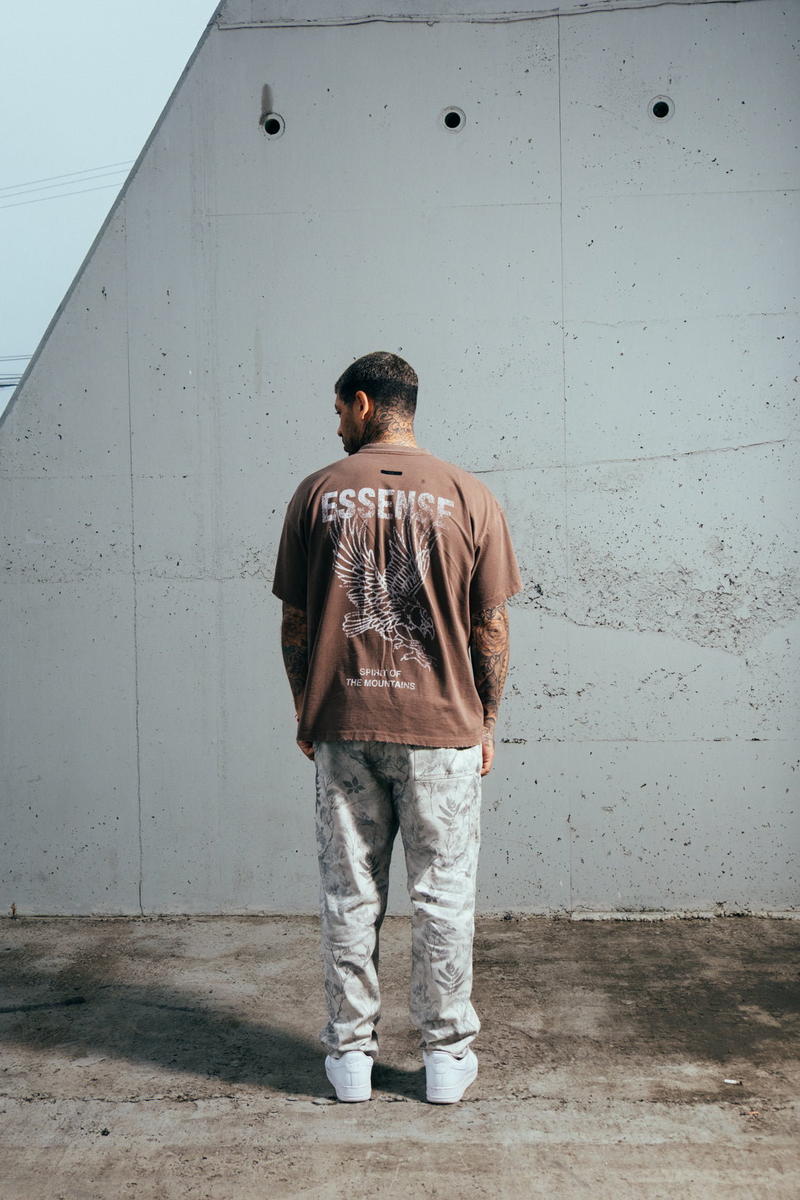 Camiseta Hawk Marrom E`C.