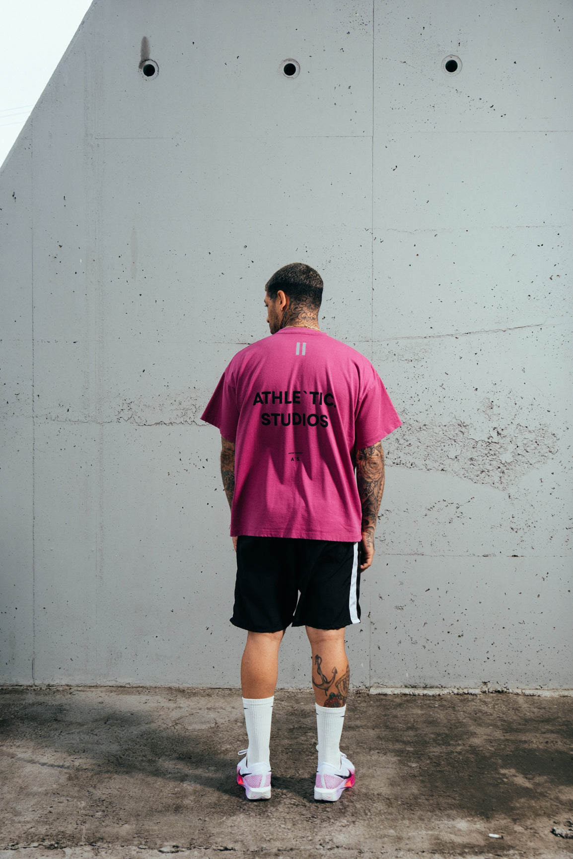 Camiseta Rosa Athle`tic. Studios