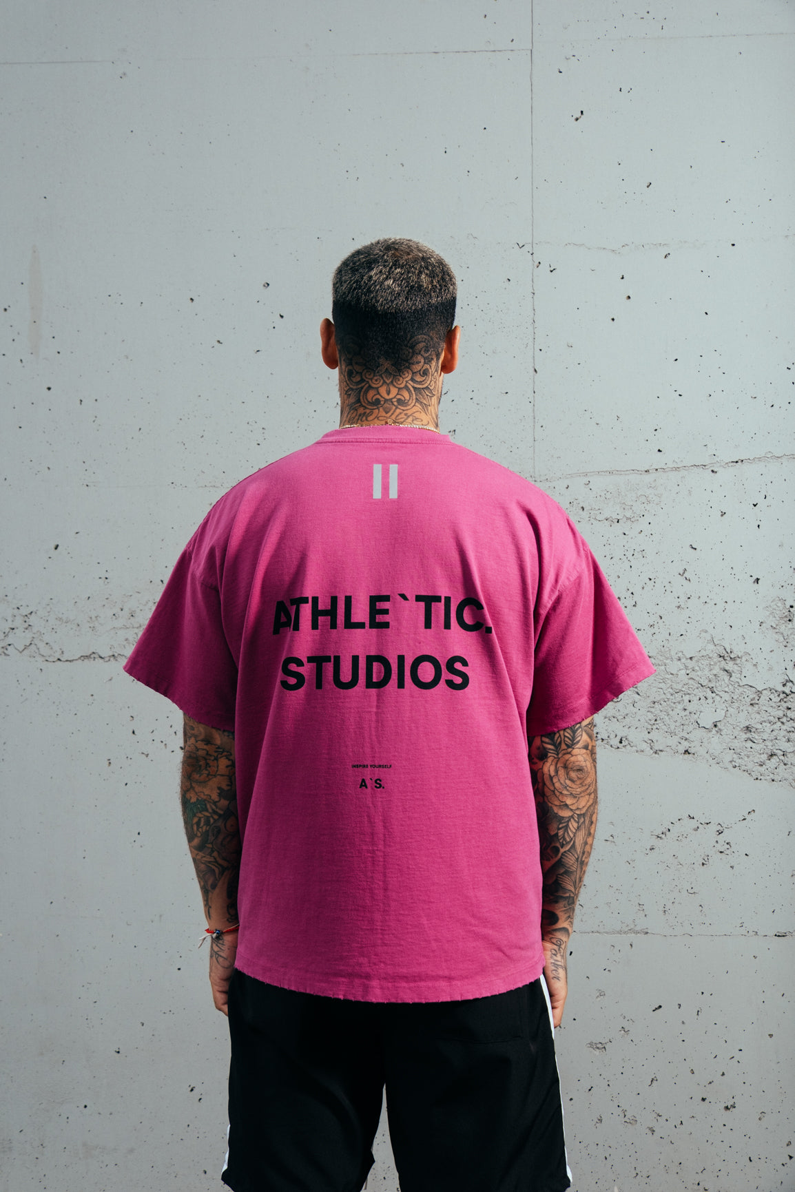 Camiseta Rosa Athle`tic. Studios