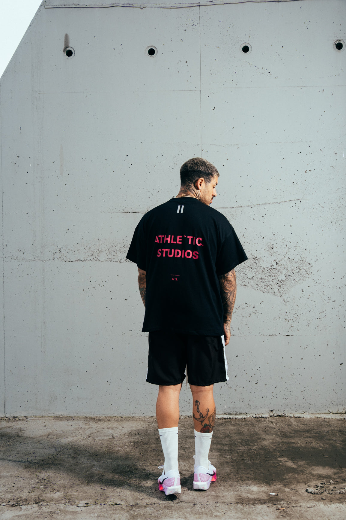 Camiseta Preta Athle`tic. Studios