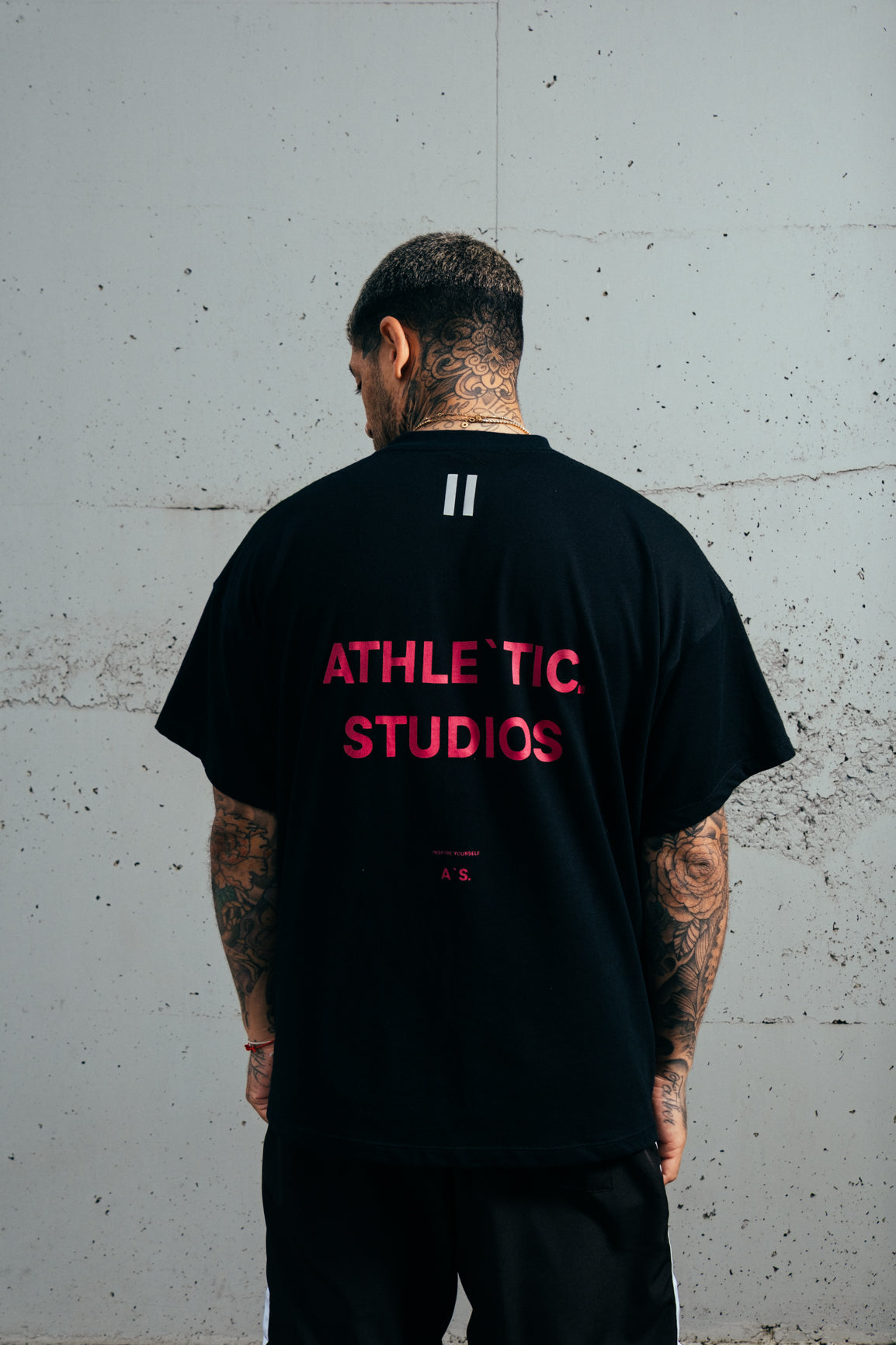Camiseta Preta Athle`tic. Studios