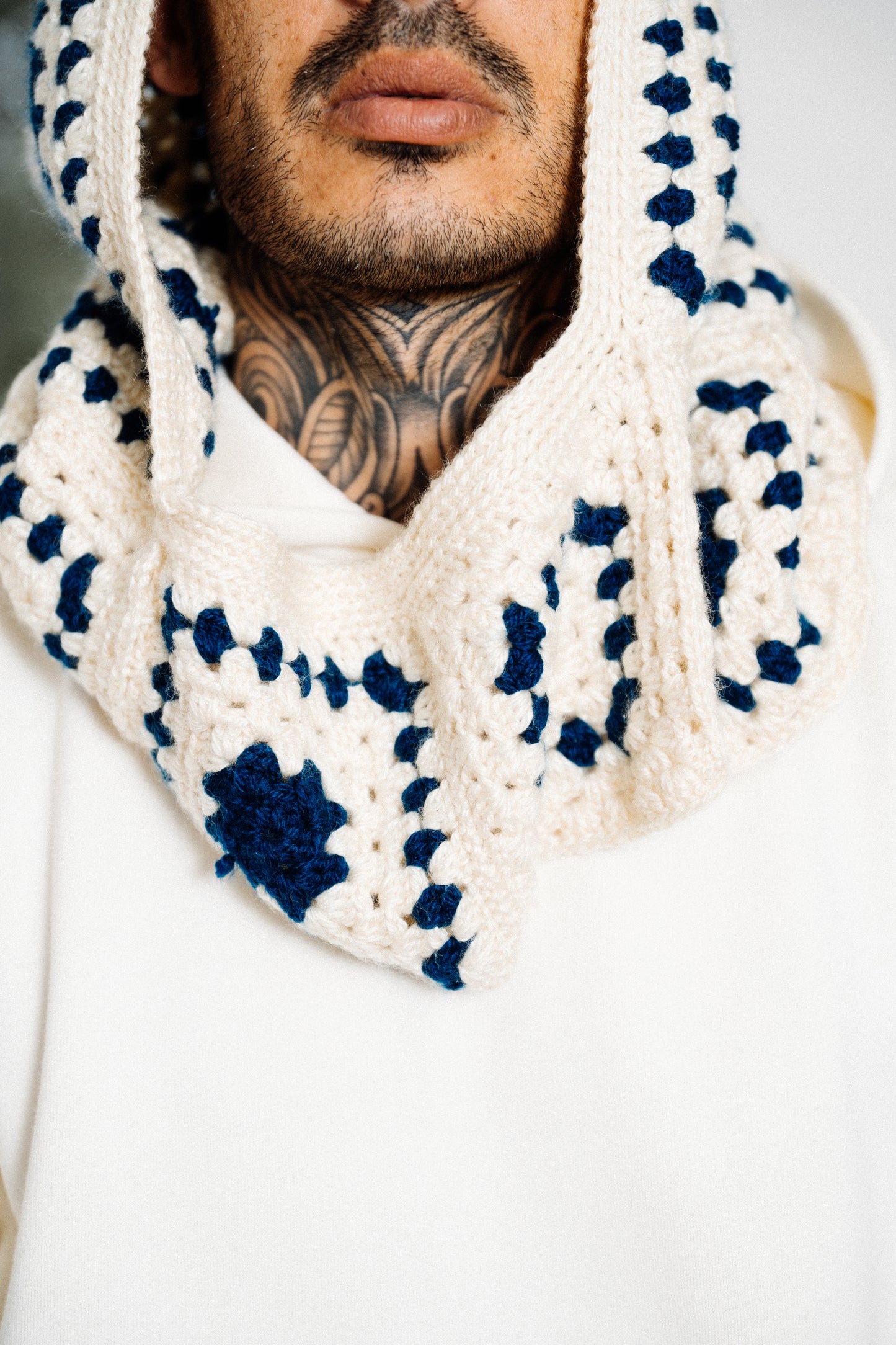 Balaclava de Crochet E`C. - Off White/Azul