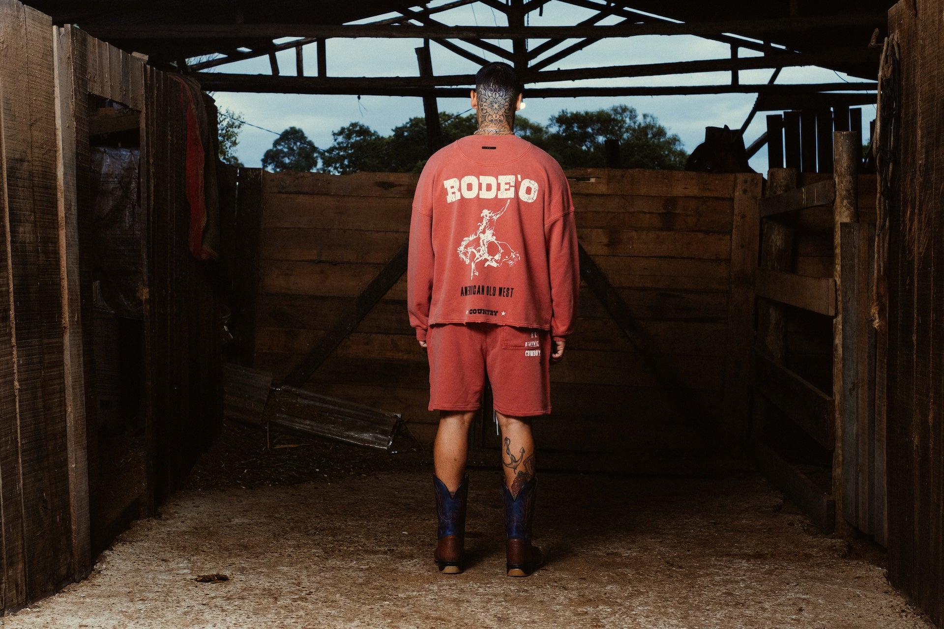 Crewneck Rode`o E`C. Red