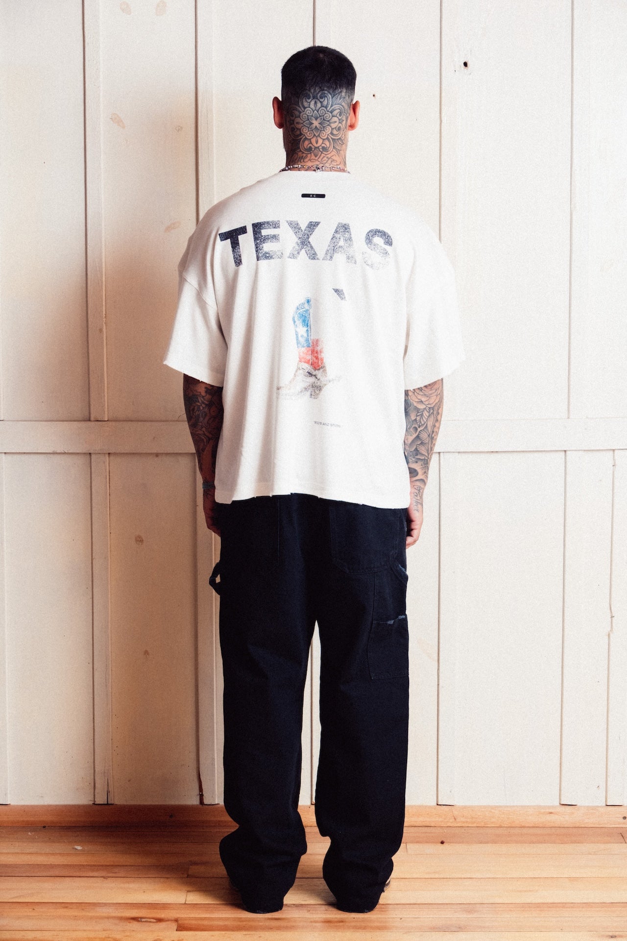 Tee Texas` Boots E`C. Off White