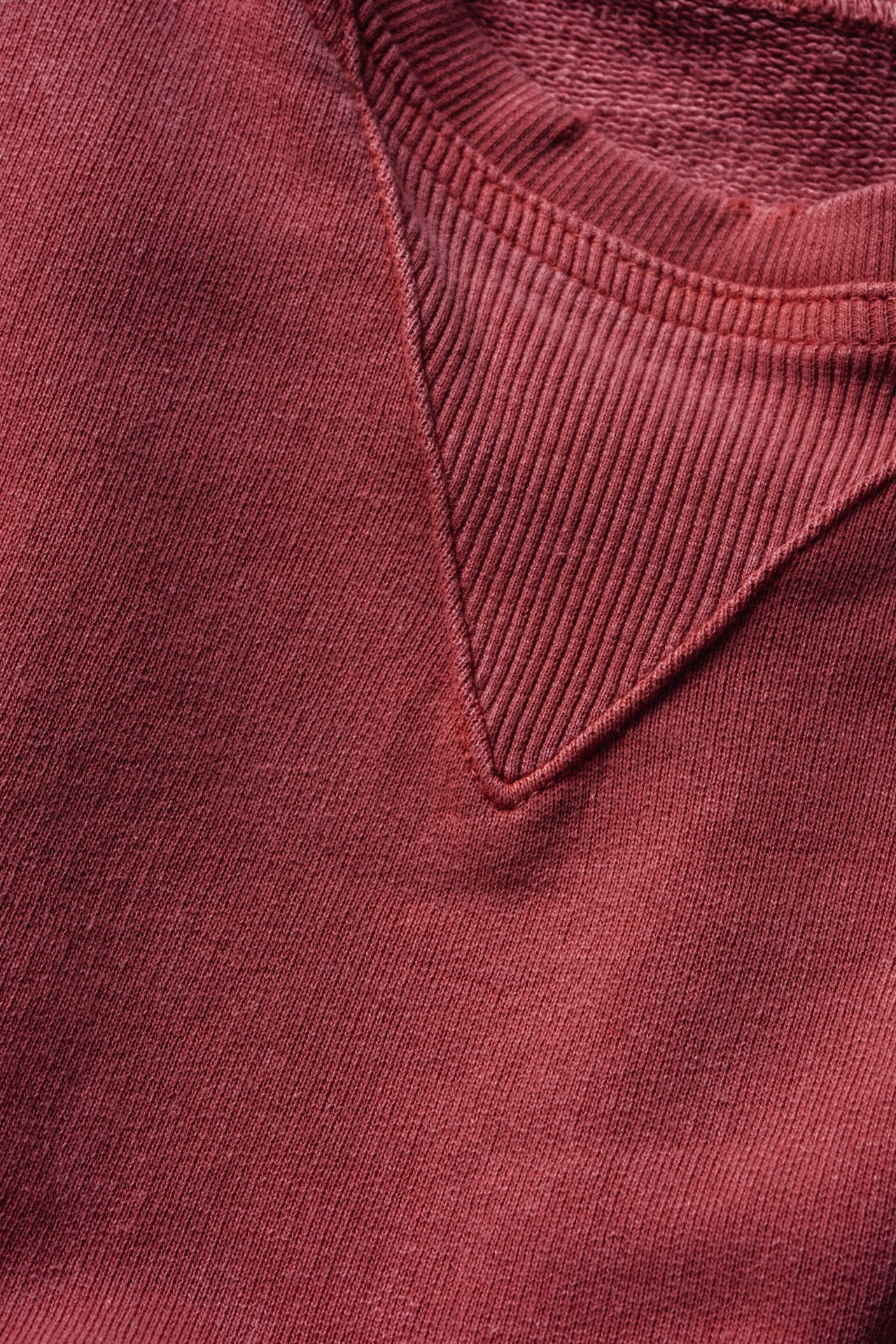 Crewneck Rode`o E`C. Red
