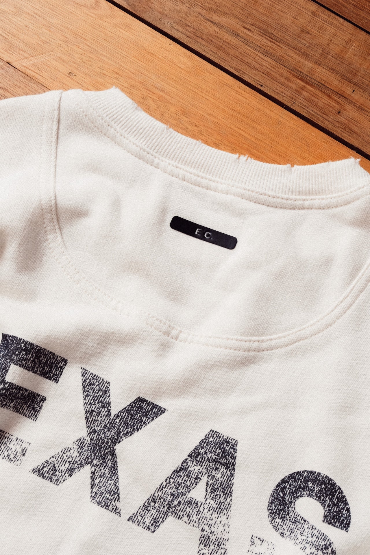 Crewneck Texas` Boots E`C. Off White