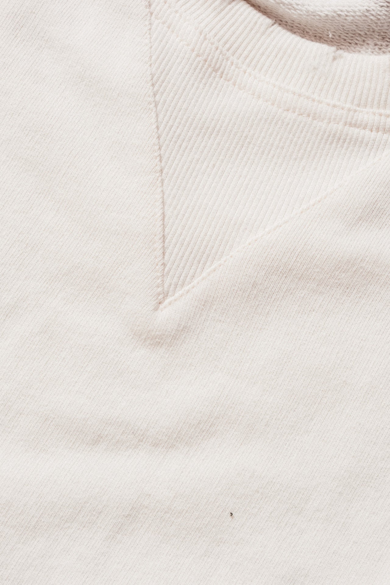 Crewneck Texas` Boots E`C. Off White