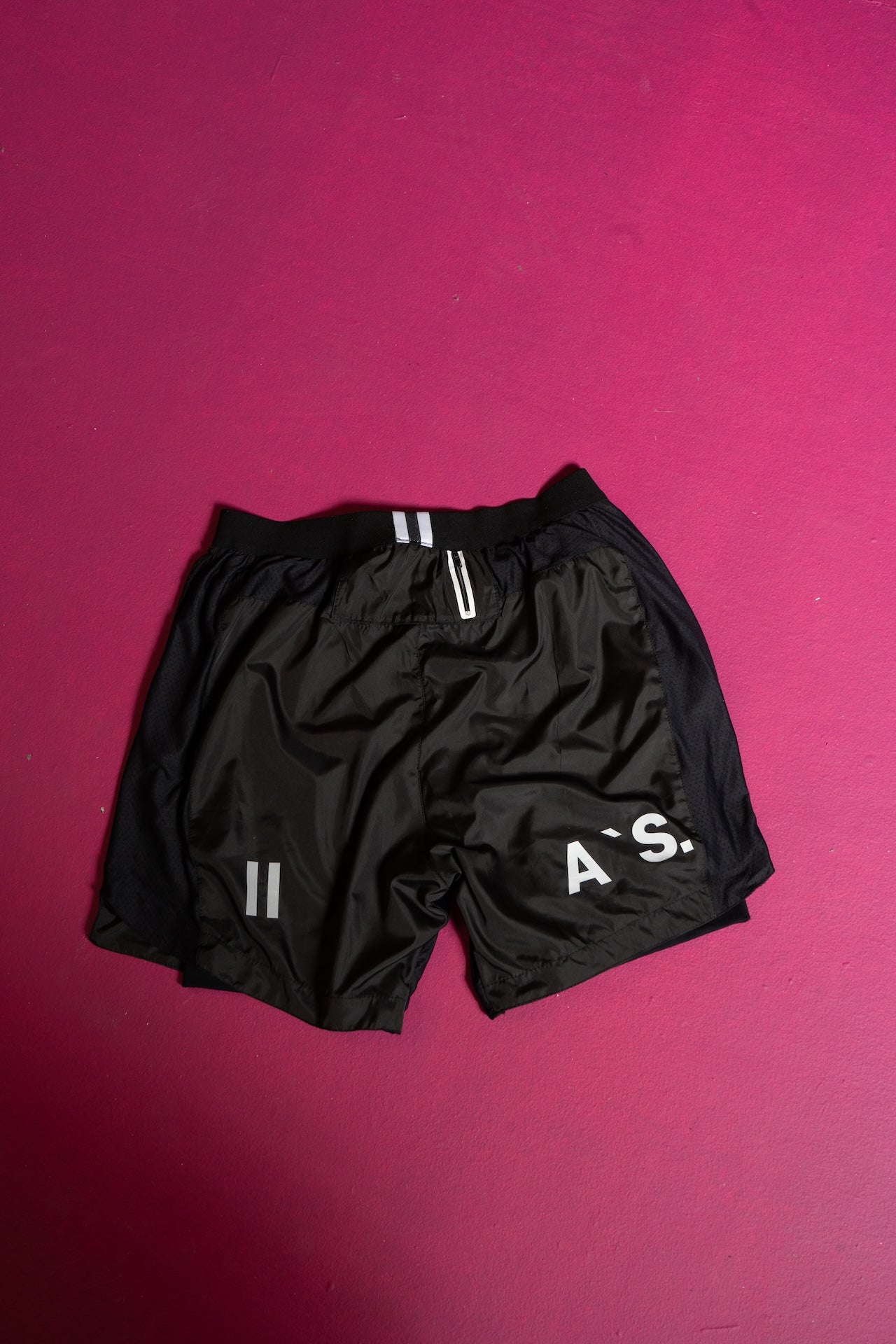 Shorts Duplo Athle`tic. - Preto